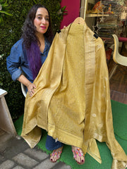Unstitched pure shimmer silk suit