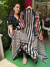 UNSTITCHED PURE MULMUL AFGHANI PRINTING SUITS.