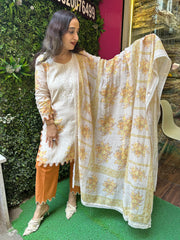 UNSTITCHED PURE MULMUL BAUG PRINTING SUITS.