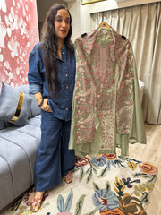 UNSTITCHED PURE MULMUL CHANDERI RESHAM WORK SUITS.