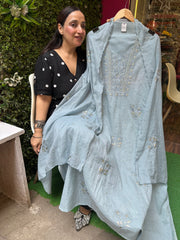 UNSTITCHED PURE MULMUL CHANDERI SUITS.