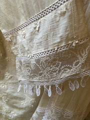 UNSTITCHED PURE SOFT COTTON LACES WITH MINI FLOWERS SUITS.
