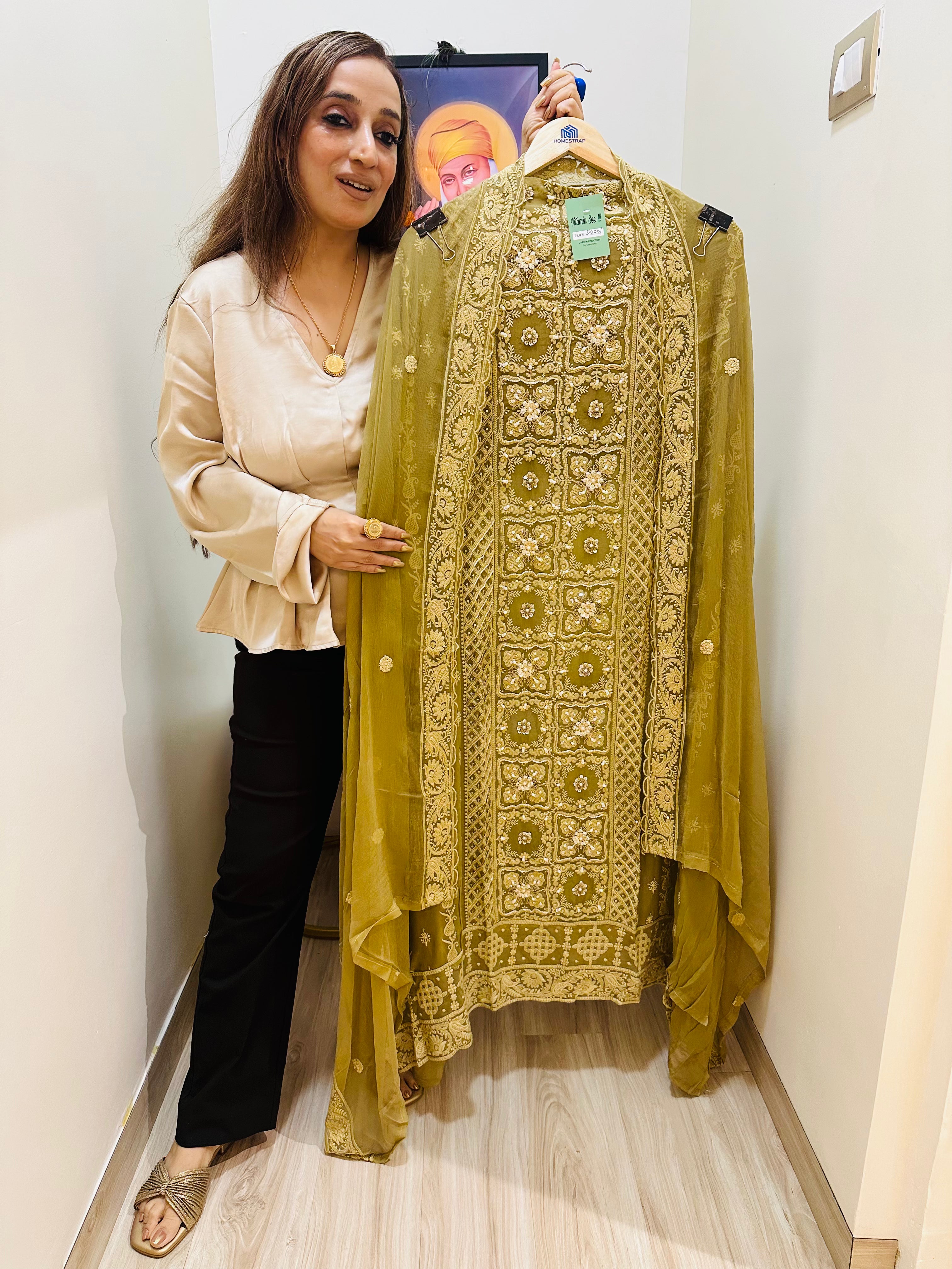 UNSTITCHED PURE GEORGETTE LUCKNOWI THREAD WORK NALKI PEARLS WORK SUITS