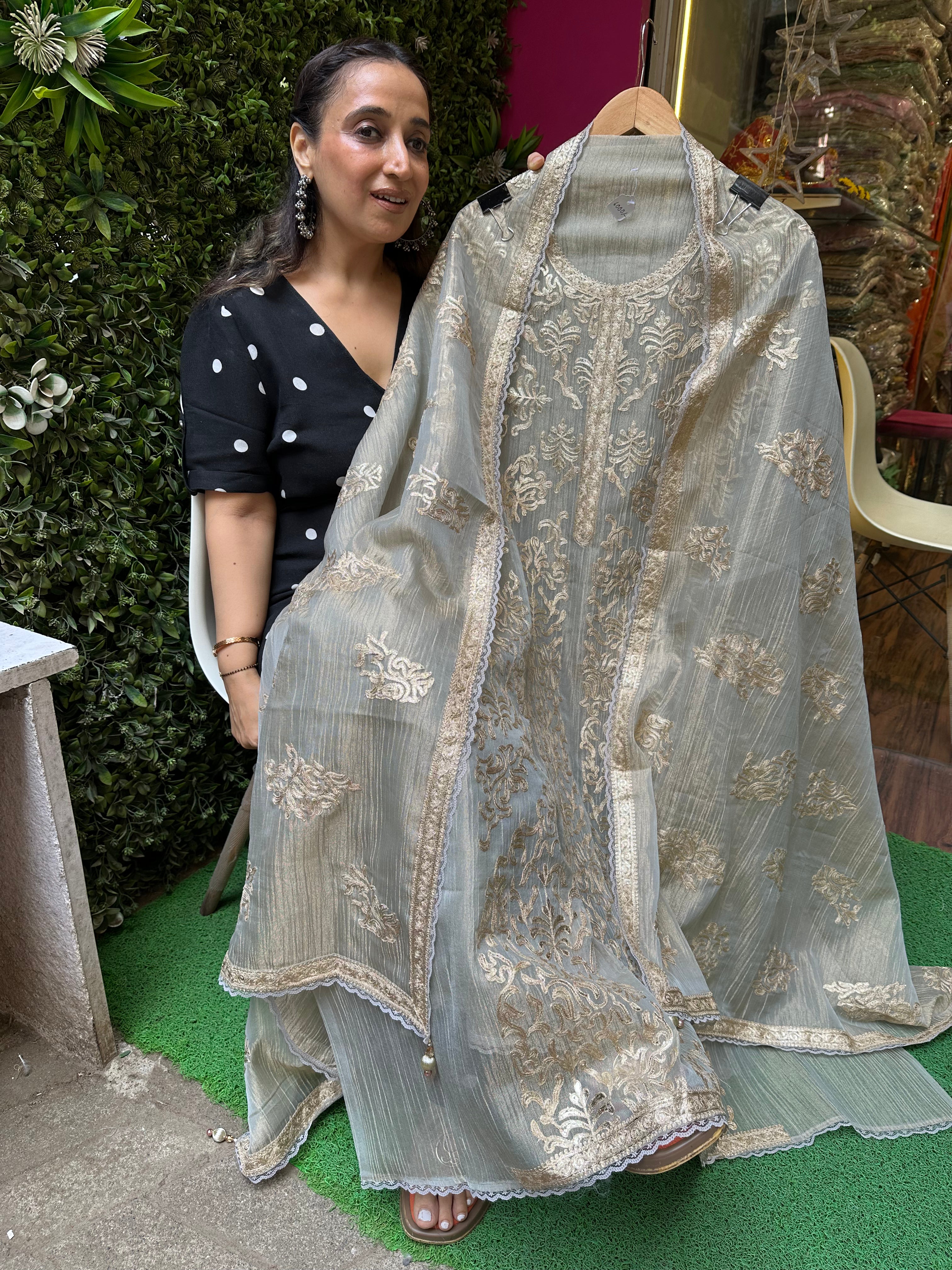 UNSTITCHED PURE CRUSH TISSUE SUITS.