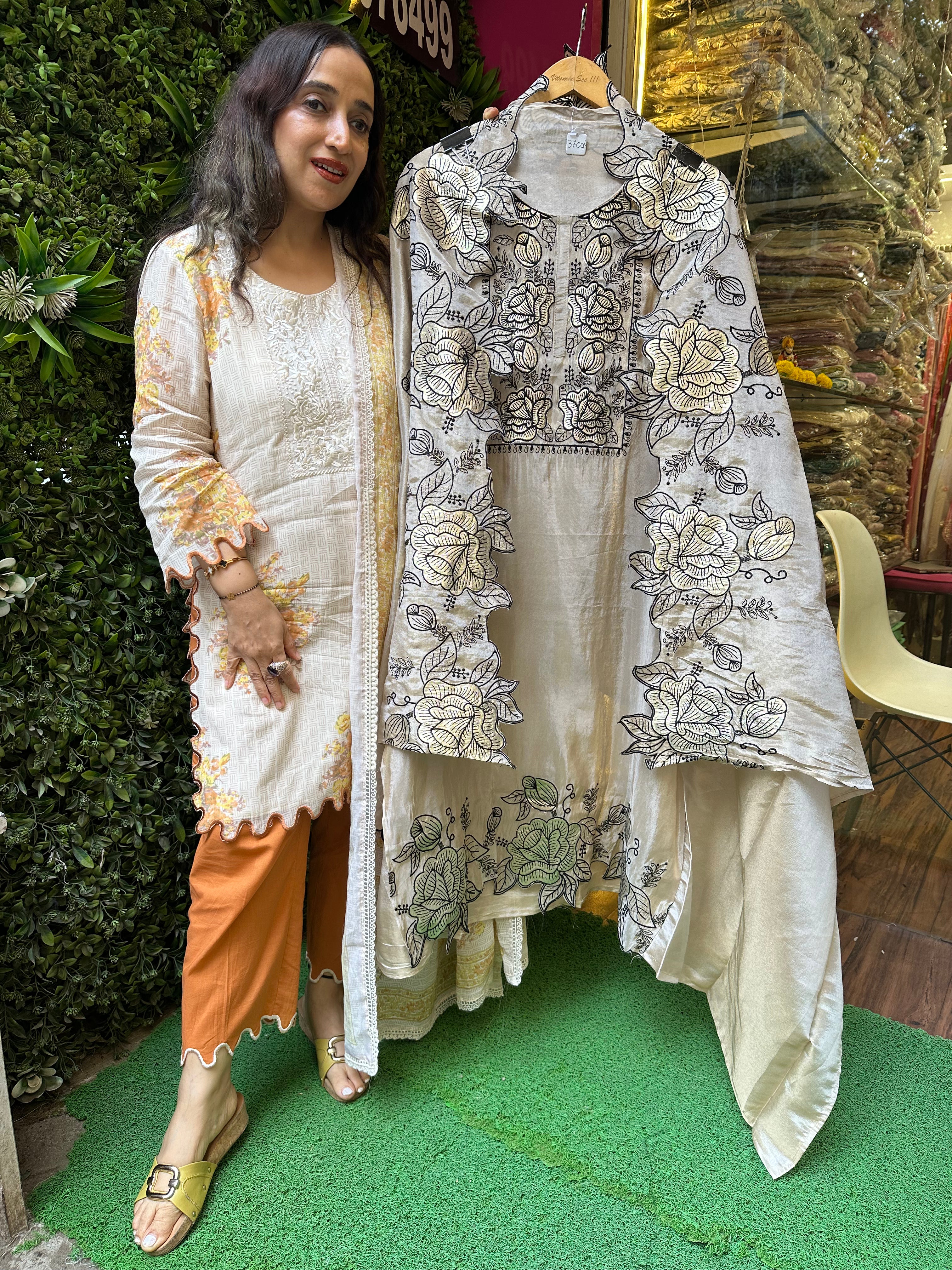 UNSTITCHED PURE TISSUE ORGANZA CUSHIONING WORK SUITS.