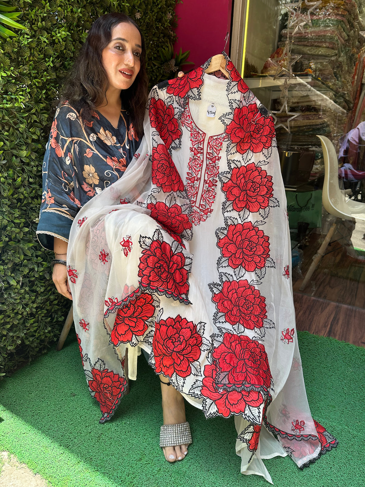 UNSTITCHED SOFT PAKISTANI ORGANZA CUSHIONING WORK SUITS.