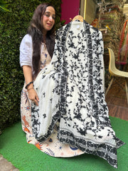 UNSTITCHED PURE GEORGETTE KASHMIRI THREAD WORK INSPIRED SUITS.