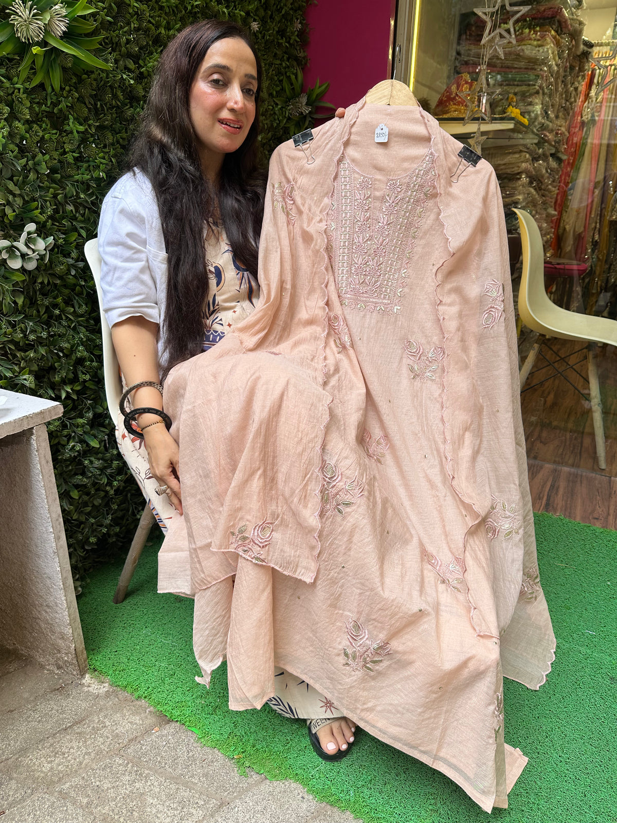 UNSTITCHED PURE MULMUL CHANDERI SUITS.