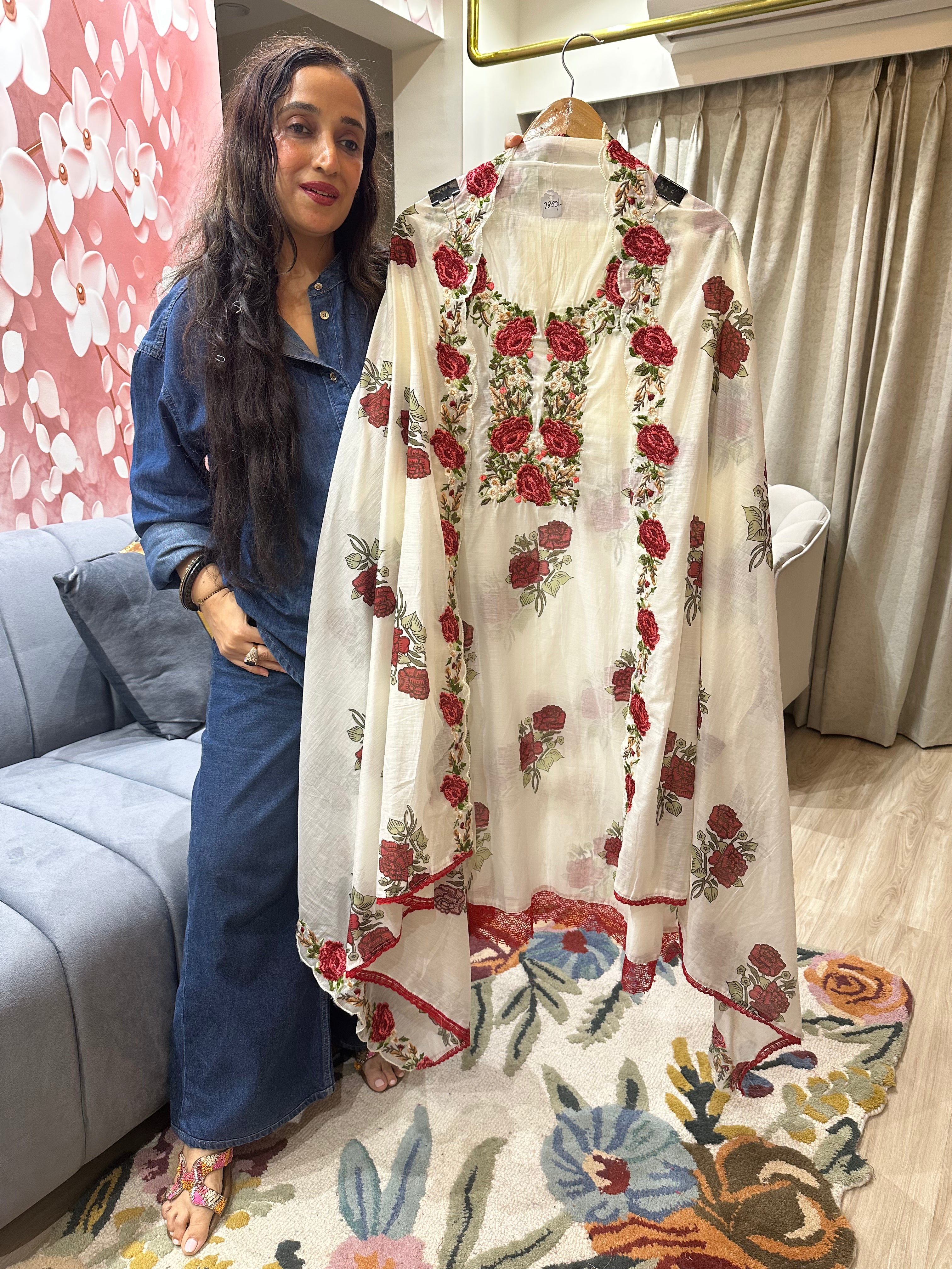 UNSTITCHED PURE MULMUL BAUG PRINT EMBROIDERED SUITS