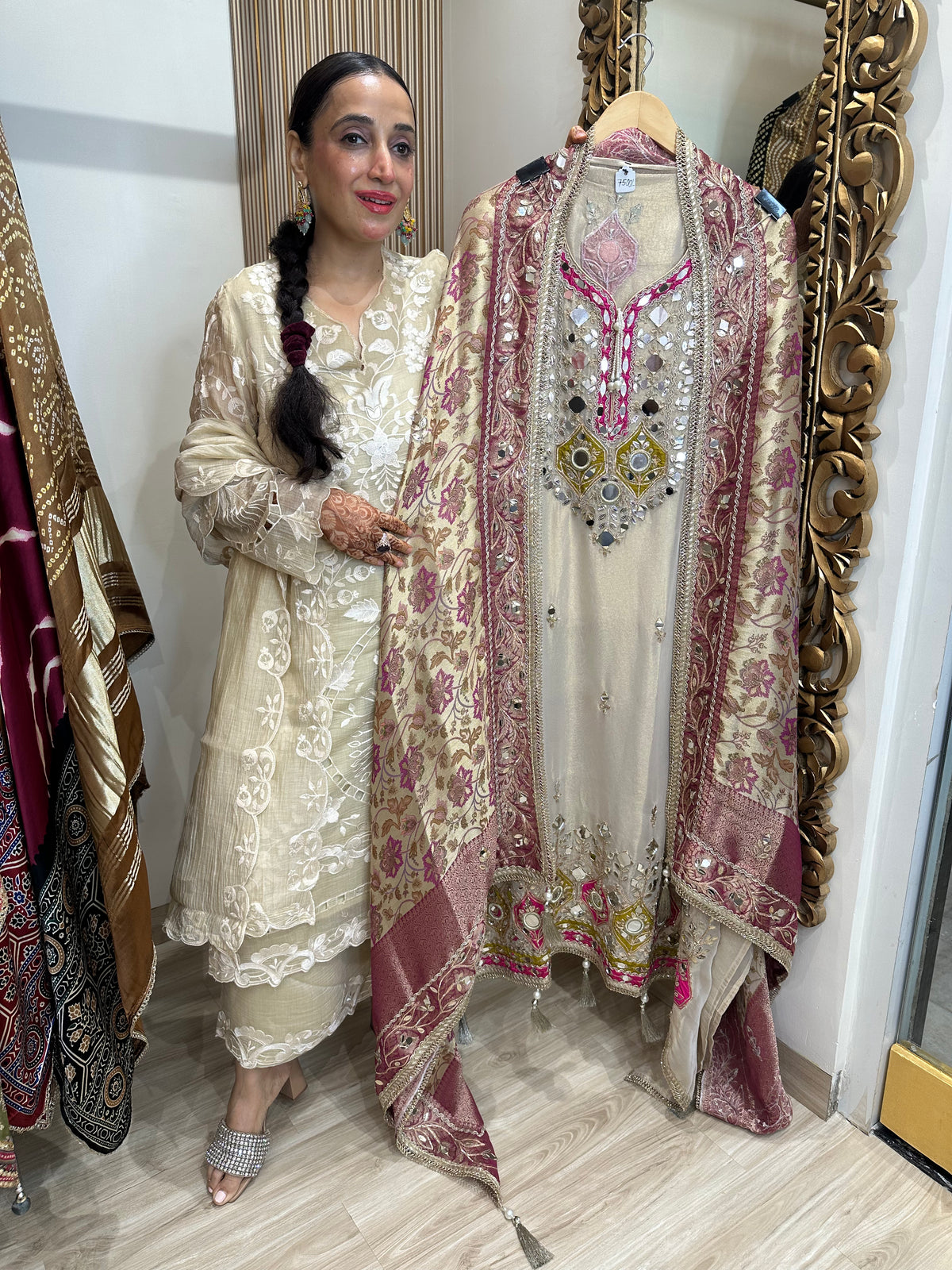 UNSTITCHED PURE TISSUE ORGANZA HANDWORK SUITS.
