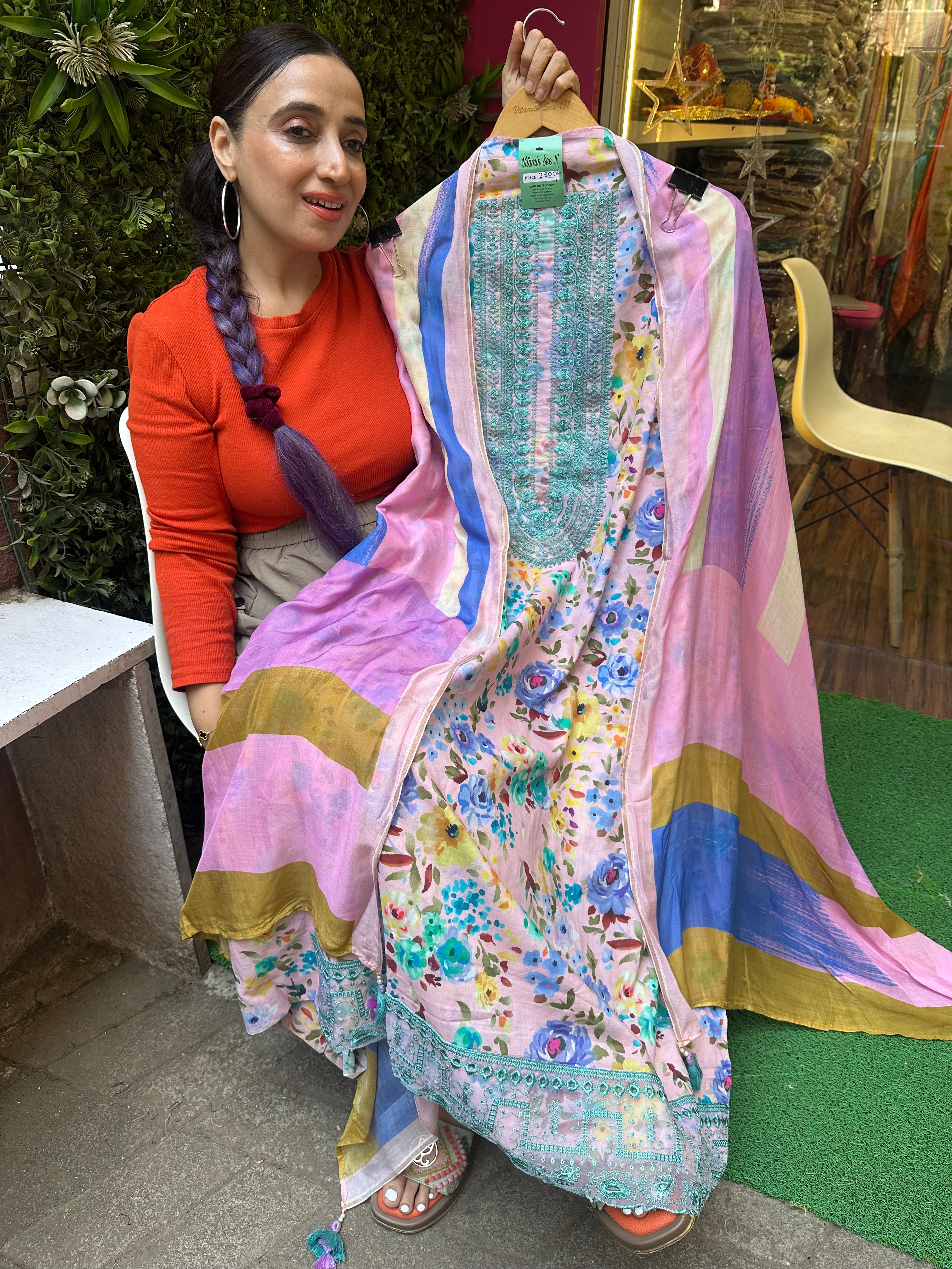 Unstitched PURE MULMUL VINTAGE PRINTING SUITS.