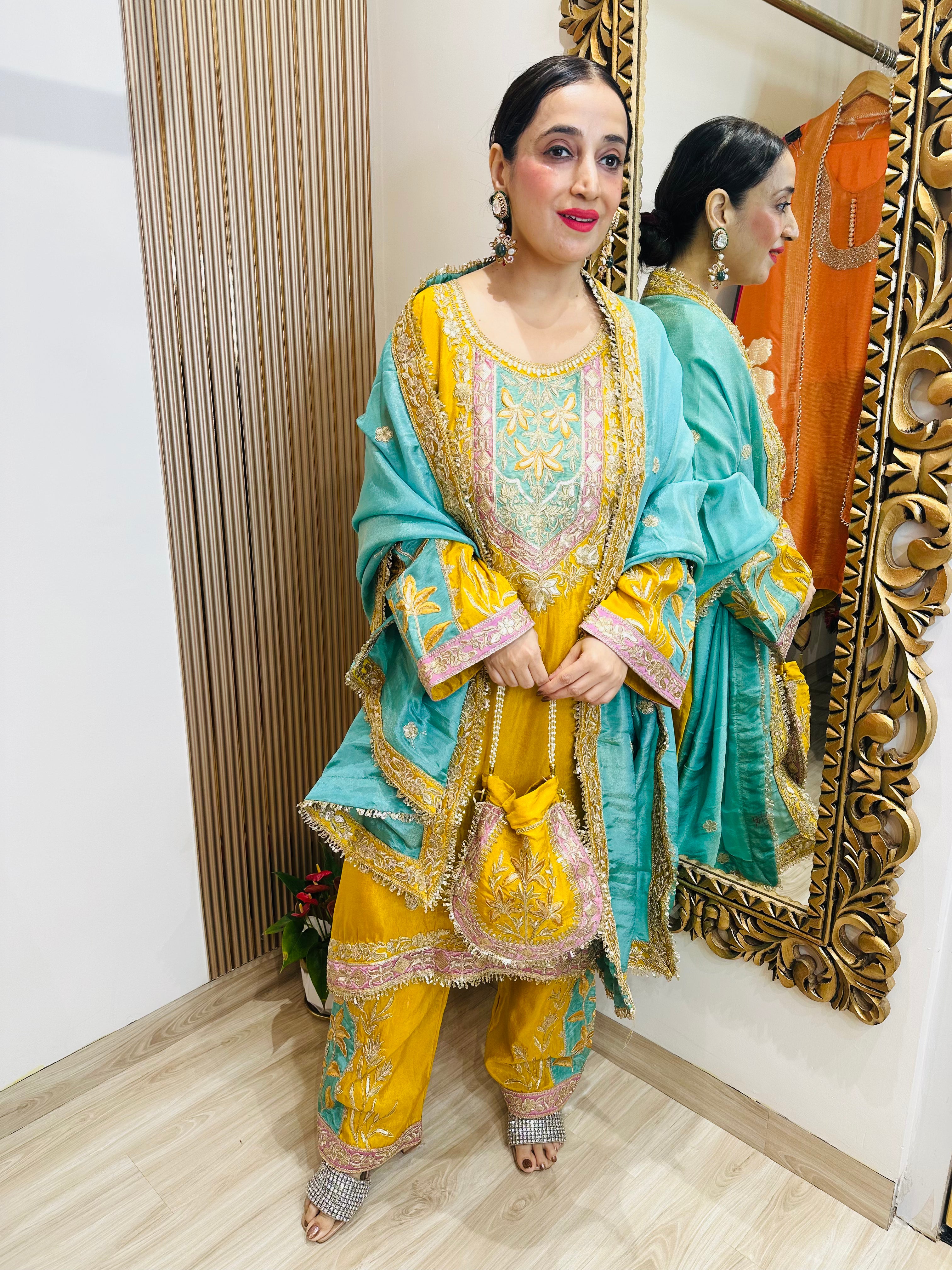STITCHED CHOGA SETS WITH POTLIS