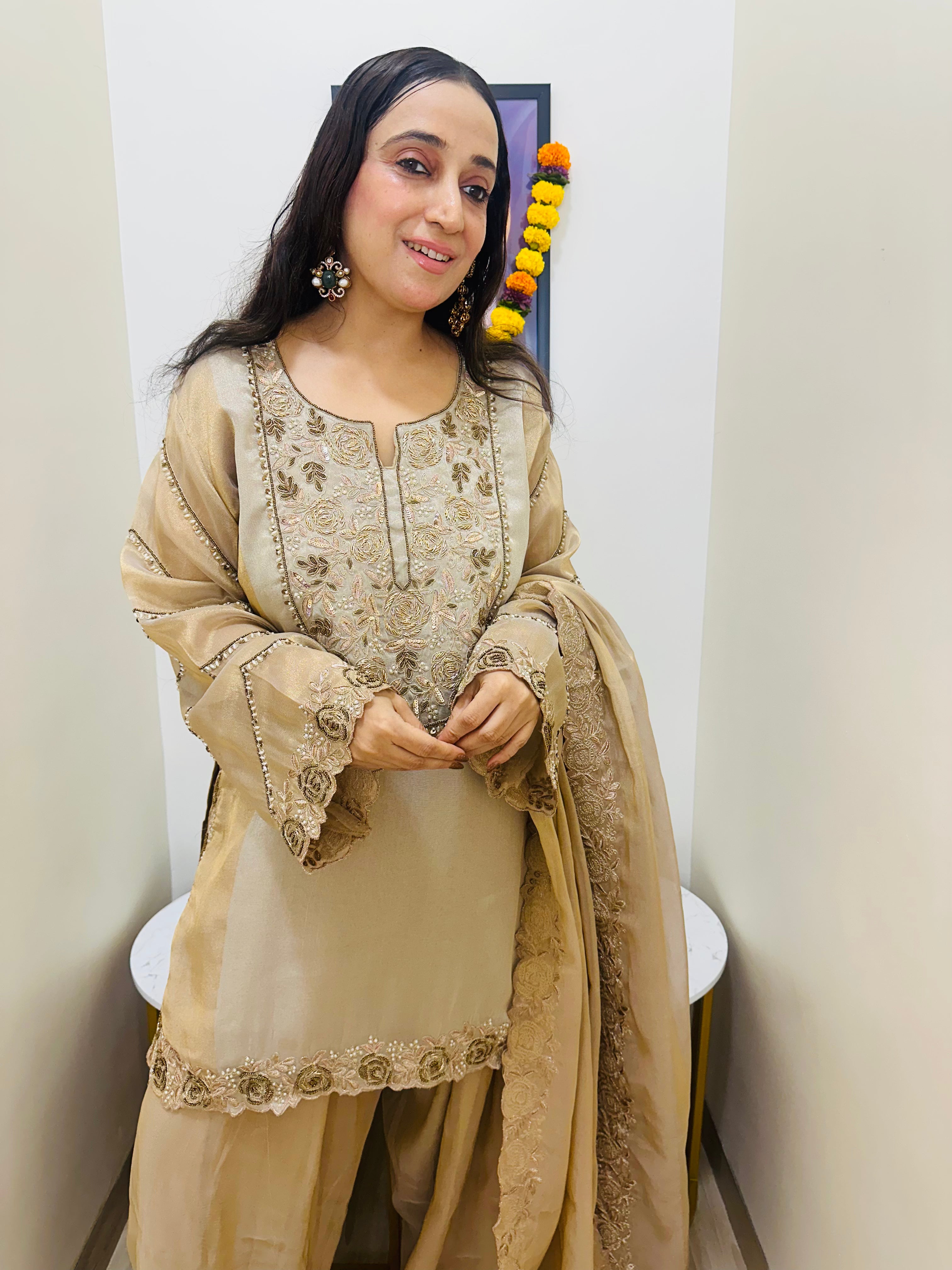 STITCHED PURE TISSUE ORGANZA SUITS WITH FARSHI PANTS.