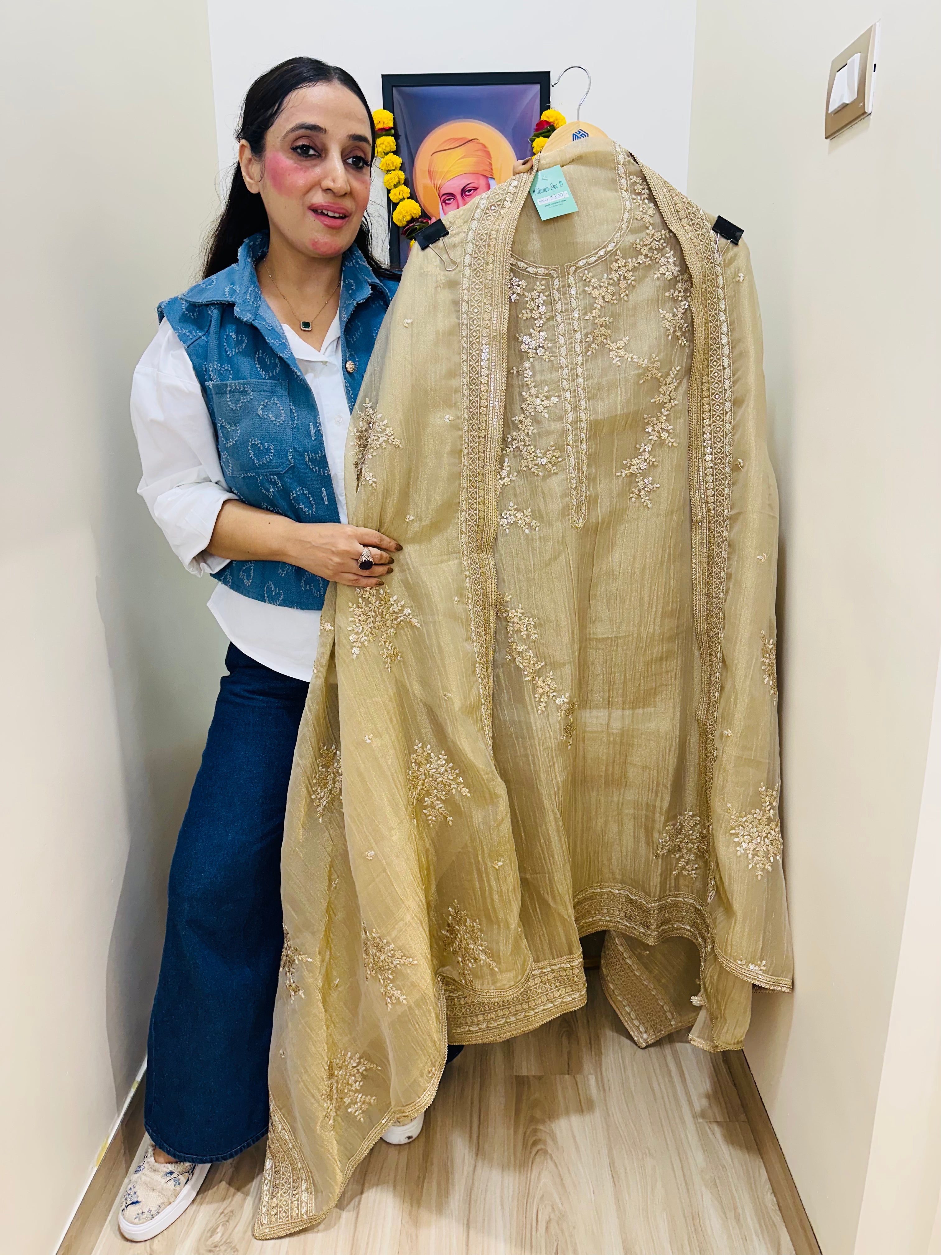 UNSTITCHED PURE CRUSHED TISSUE EMBROIDERED SUITS.