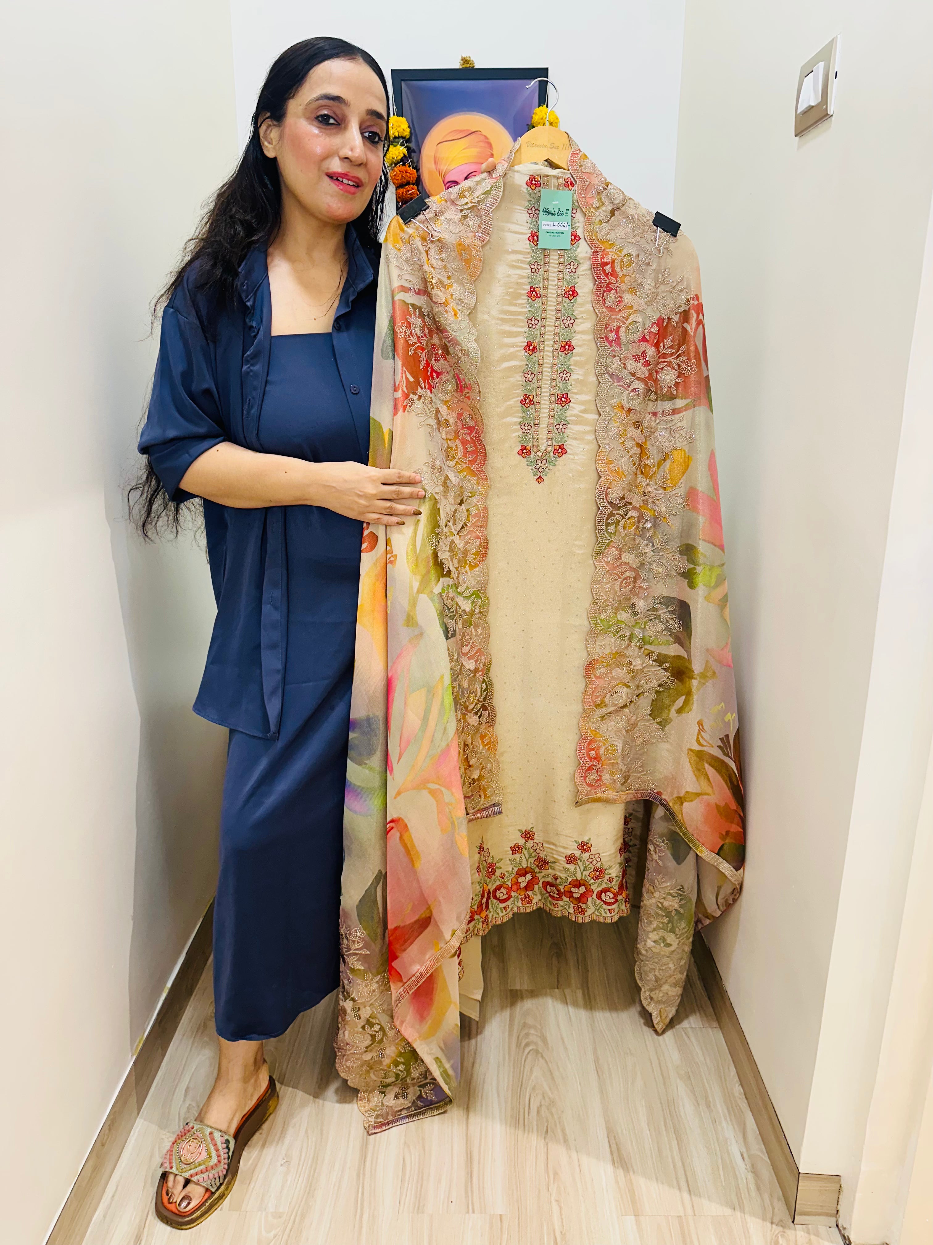 UNSTITCHED PURE SHIMMER SILK SUITS.