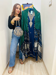 UNSTITCHED PURE RUSSIAN SILK SUITS WITH ANTIQUE WORK WITH POTLIS.