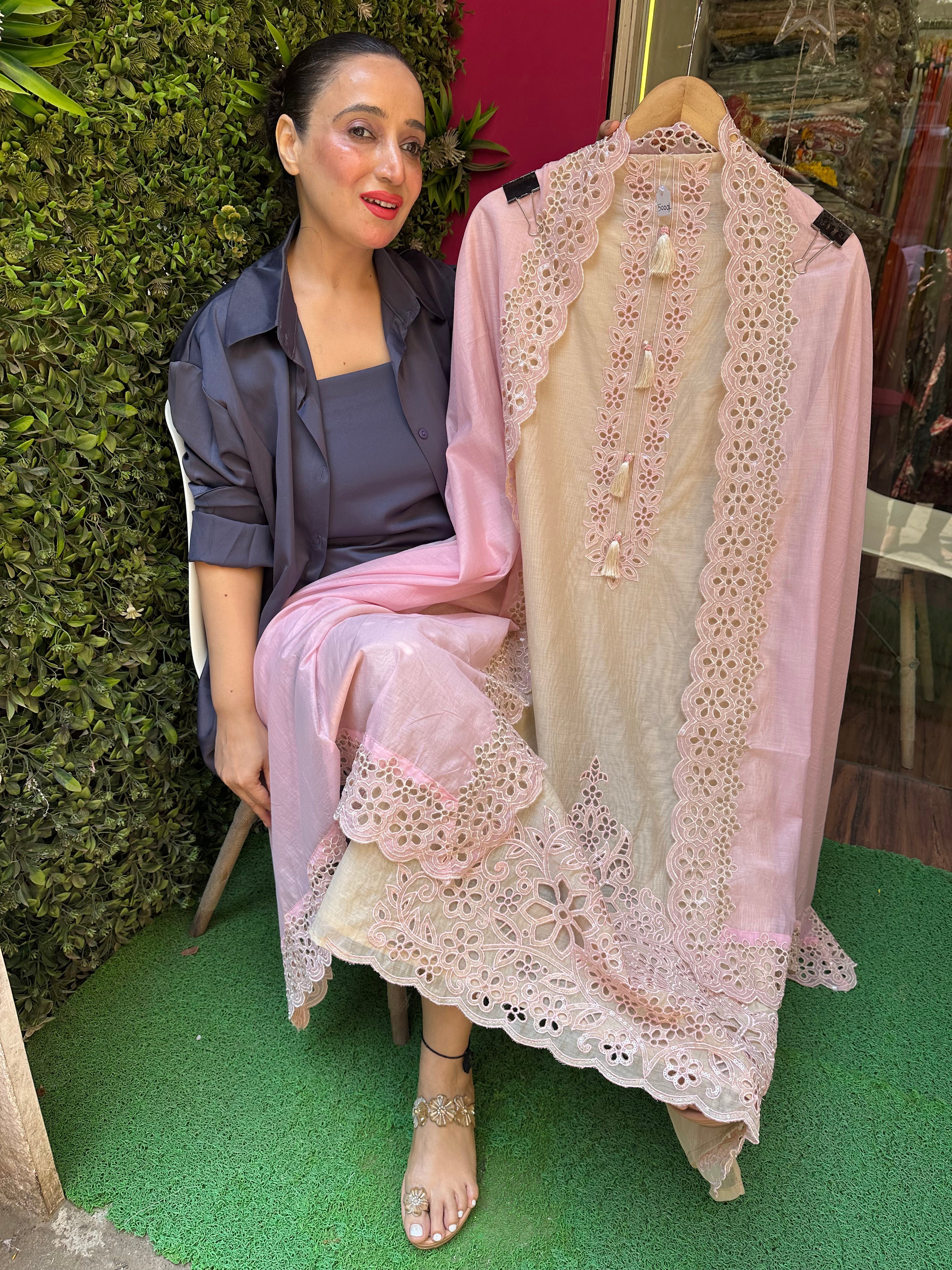 UNSTITCHED PURE MULMUL CHANDERI HANDWORK SUITS.