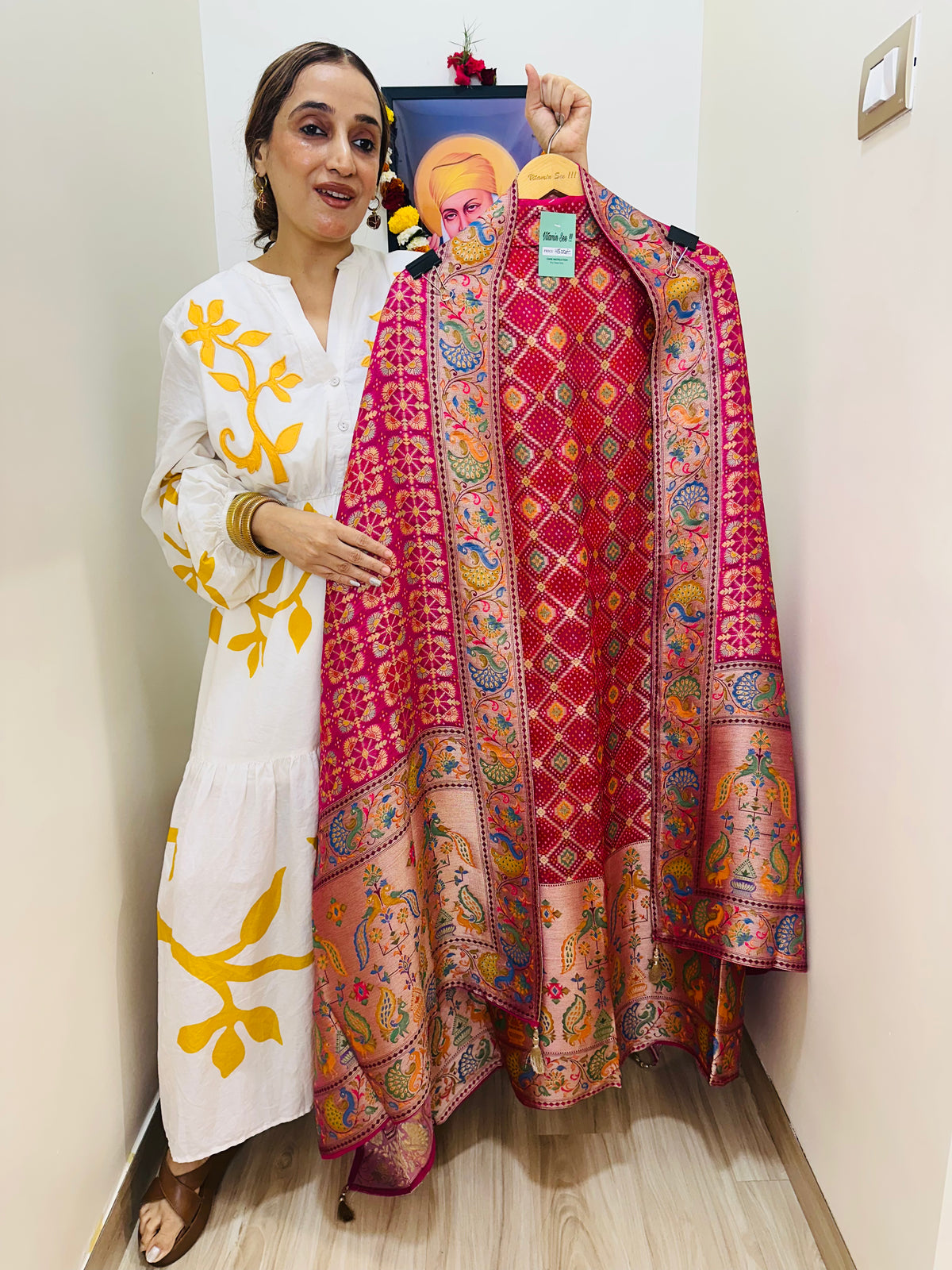 UNSTITCHED PURE BANARSI GEORGETTE PATOLA PRINTING SUITS.