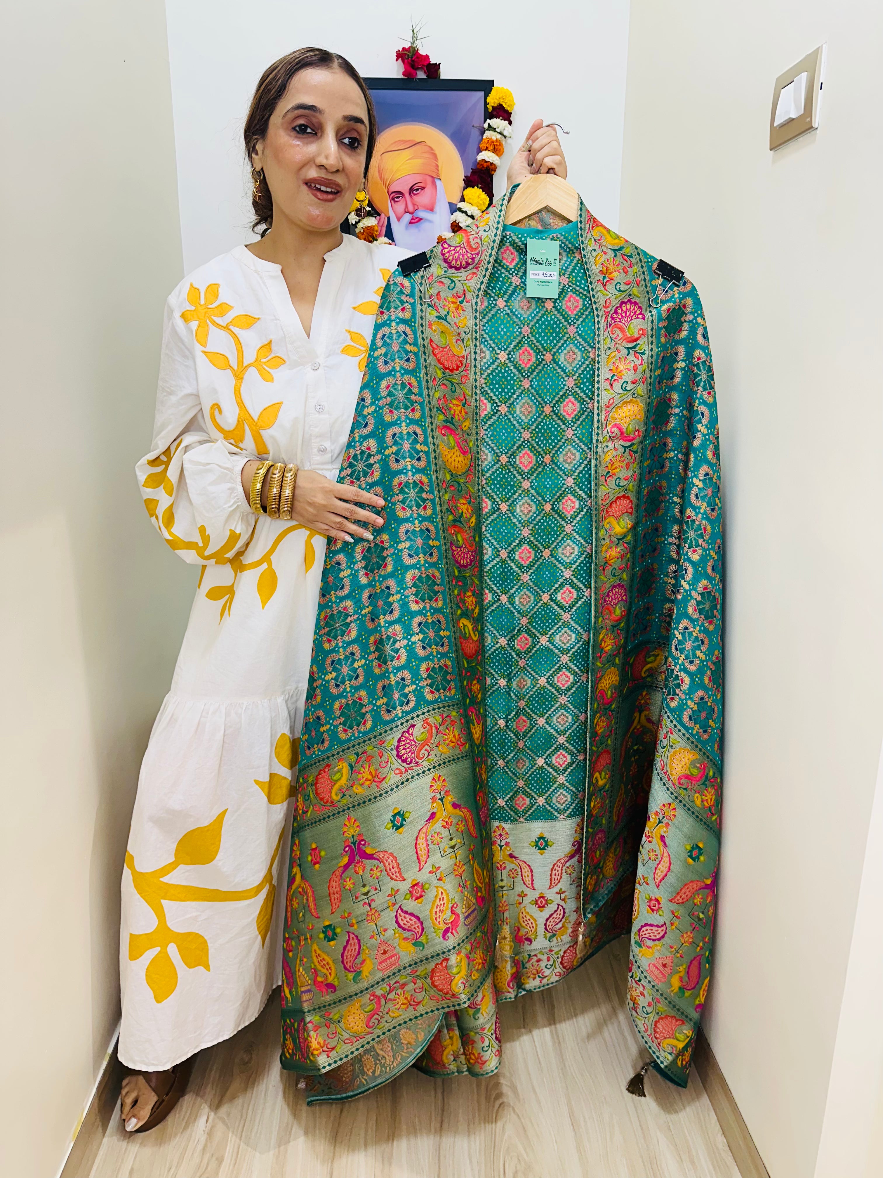 UNSTITCHED PURE BANARSI GEORGETTE PATOLA PRINTING SUITS.